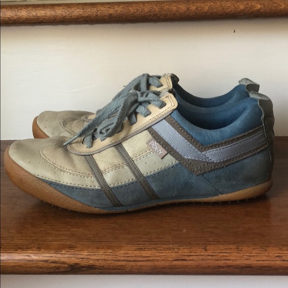 retro pony shoes
